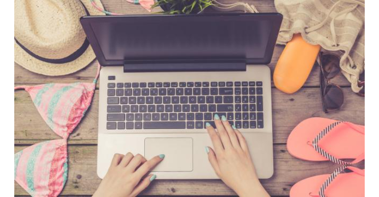 درک مطلب سطح پایه به همراه تمرین Holiday home adverts