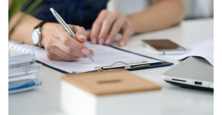 درک مطلب سطح پایه به همراه تمرین Student card application