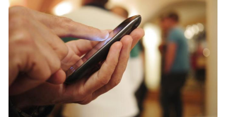 درک مطلب سطح پایه به همراه تمرین Text messages to a friend